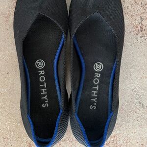 Black Women’s Rothy’s Shoes (size 10)